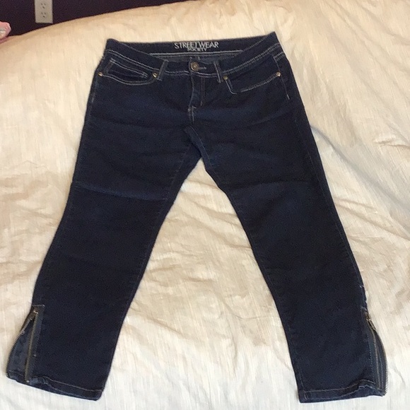 Dark wash jeans - Picture 1 of 2